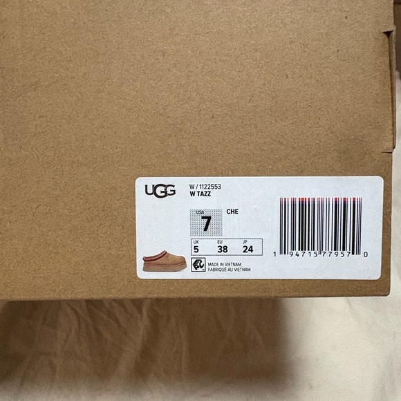 NWT UGG Tan and Red Women's Slippers - Picture 4 of 12